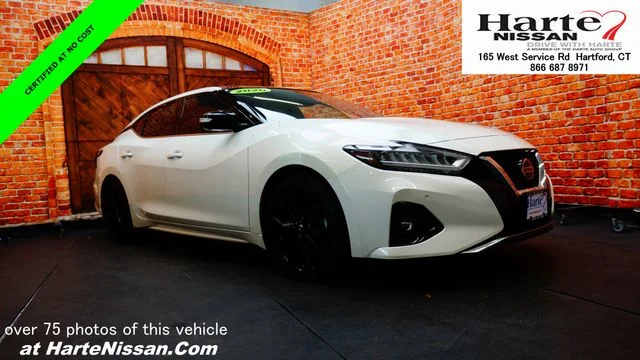 2020 Nissan Maxima SR's photo