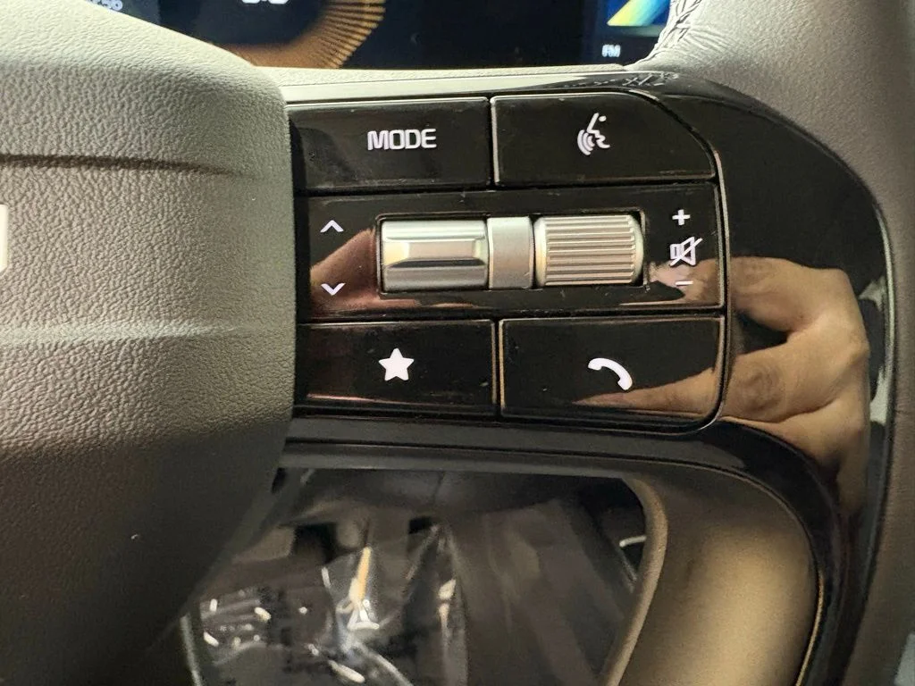 New 2026 Gray Kia S image 24