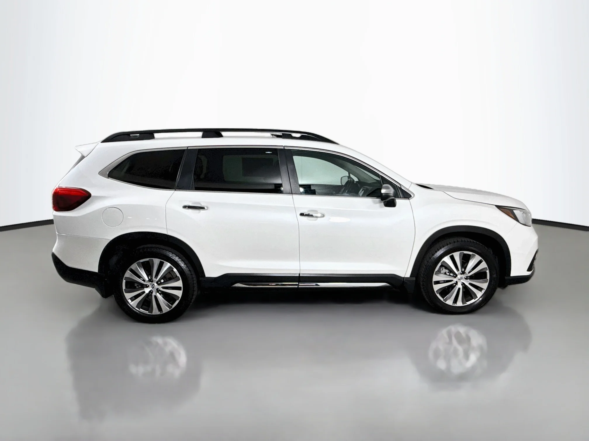 Used 2021 Crystal White Pearl Subaru Touring image 13