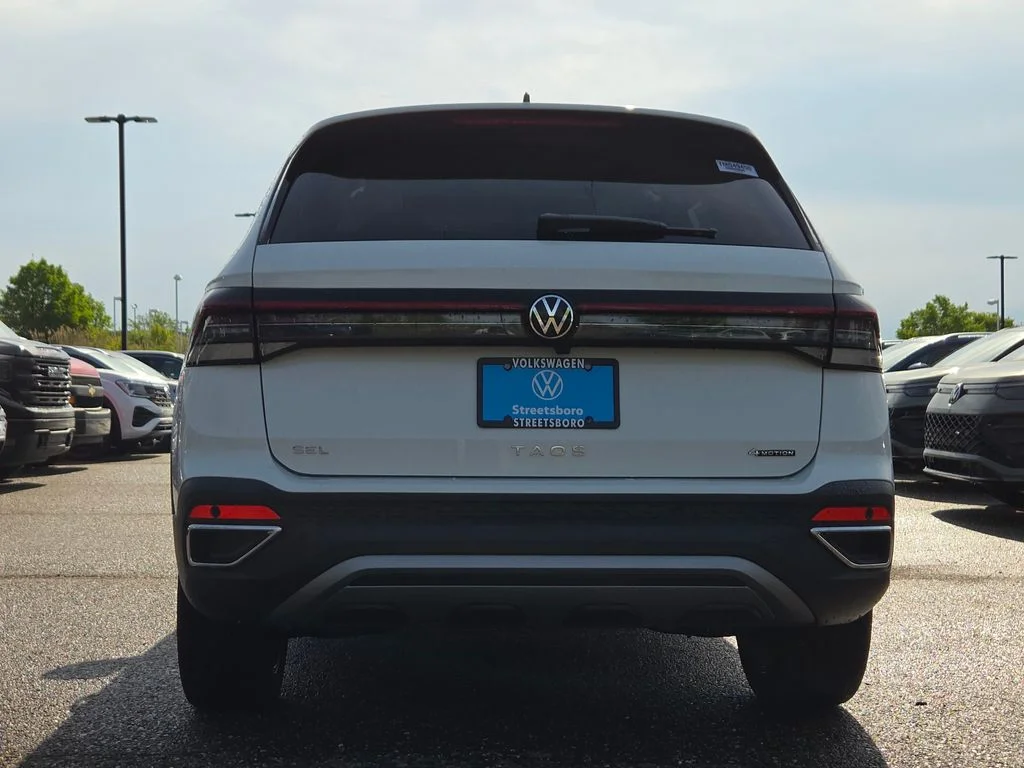 New 2026 Pure White Volkswagen 1.5T SEL image 5