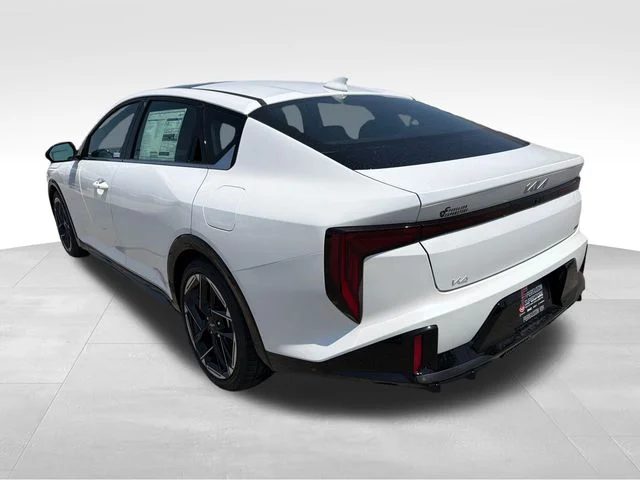New 2026 Snow White Pearl Kia GT-Line image 5