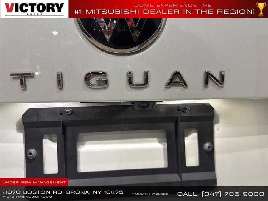 Used 2023 White Volkswagen 2.0T SE image 22