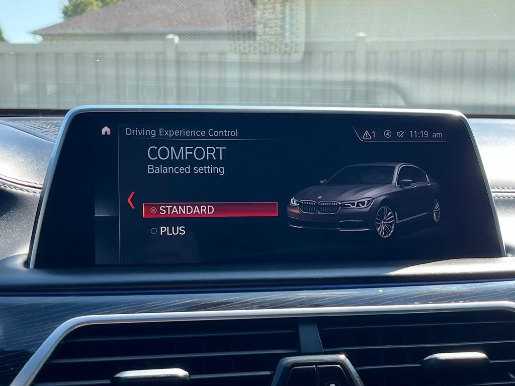 Used 2019 Black Sapphire Metallic BMW 750i xDrive image 45