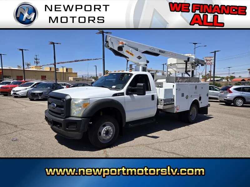 2012 Ford F-450 XL Regular Cab 165-In DRW's photo