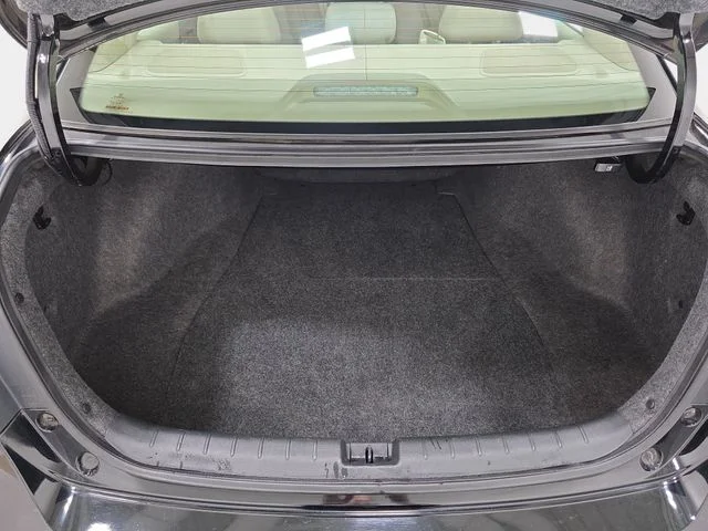 Used 2017  Honda LX image 34