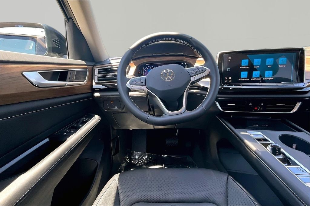 New 2026 Black Volkswagen 2.0T SE image 8