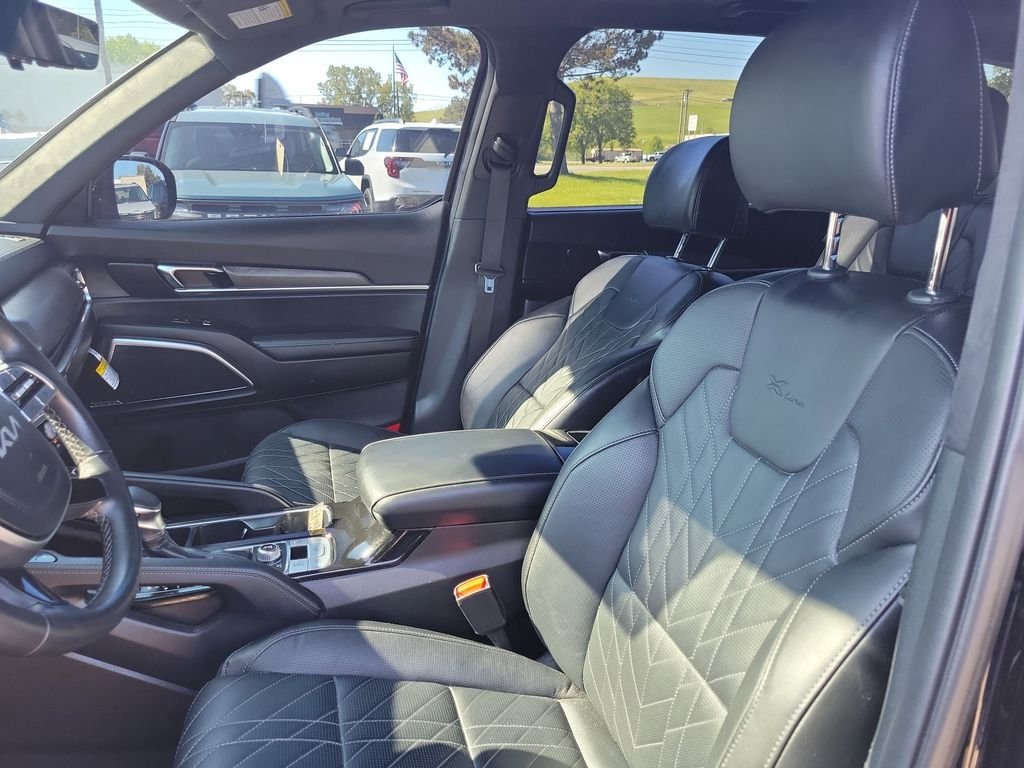 Certified Used 2023 Ebony Black Kia SX Prestige X-Line image 13