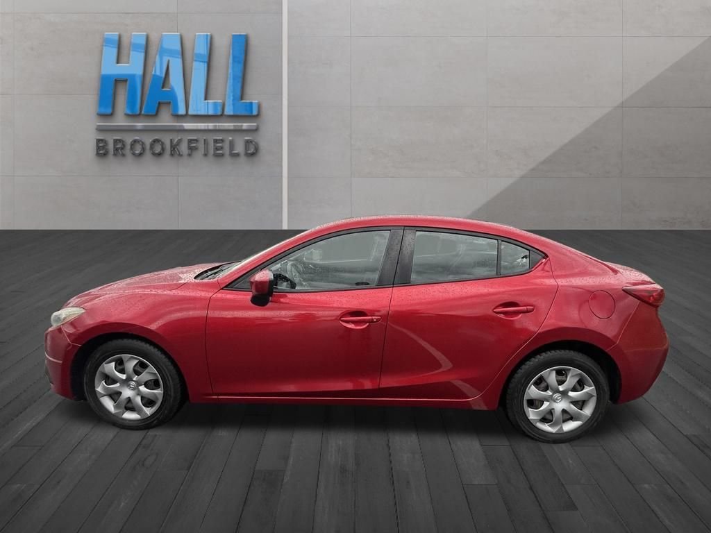 Used 2015 Red Mazda i Sport image 2