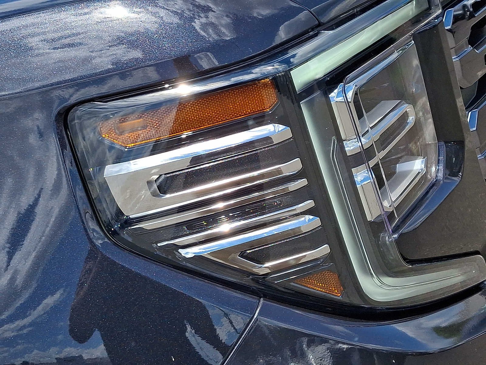 Used 2026 Titanium Rush Metallic GMC Denali Ultimate image 9
