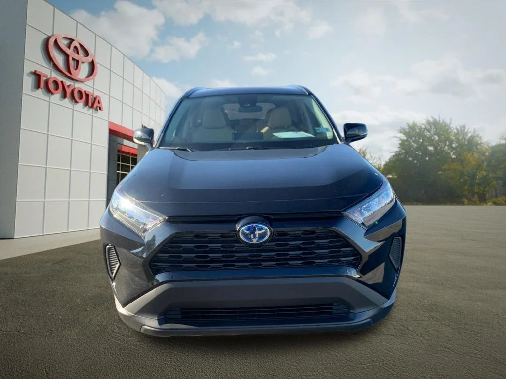 Used 2022 Black Toyota LE image 8