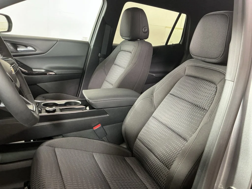 New 2027 Sterling Gray Metallic Chevrolet LT image 4