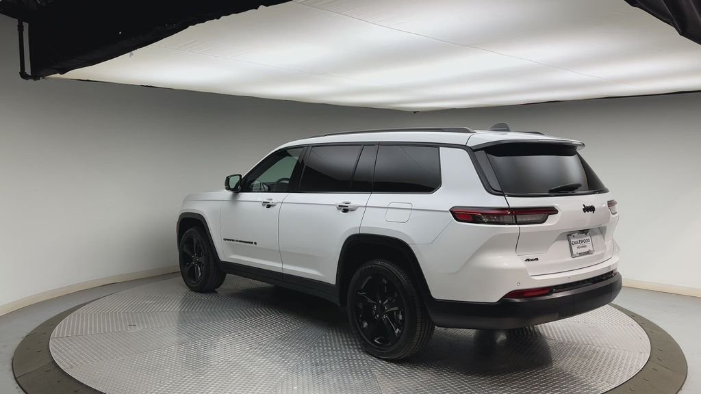 Used 2025 Bright White Clearcoat Jeep Altitude X image 4