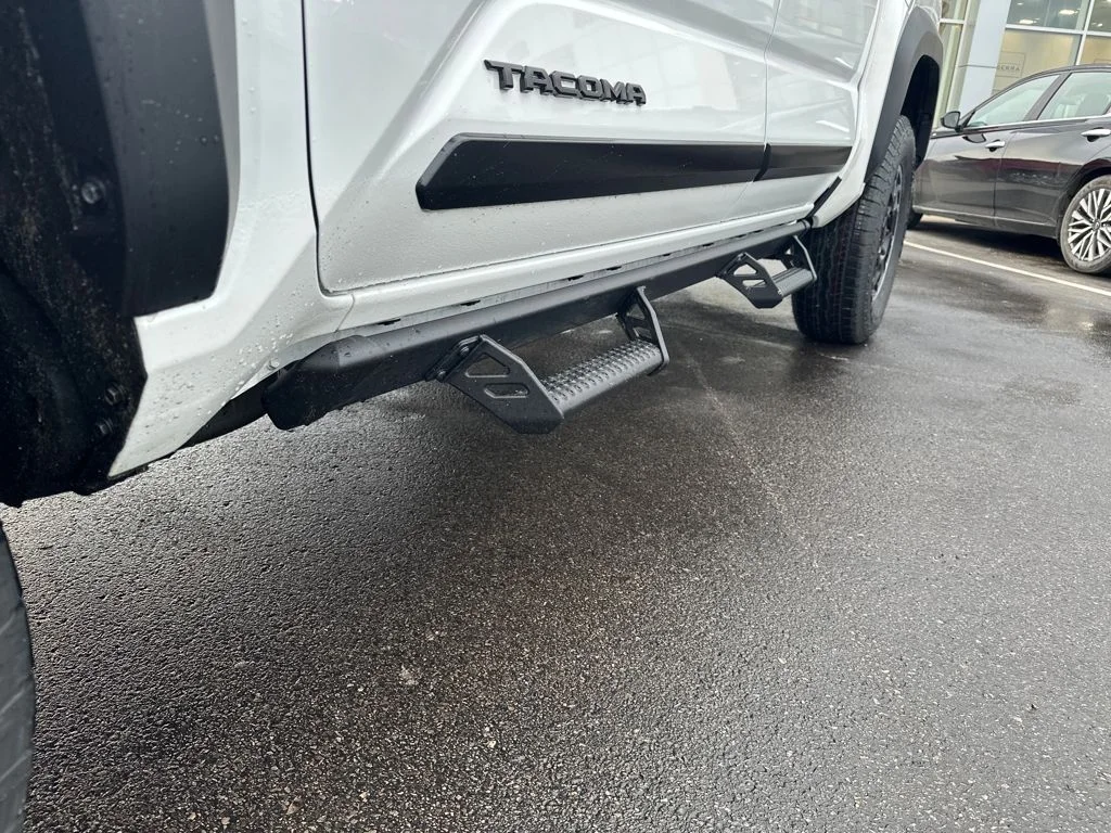 2026 Toyota Tacoma TRD Off Road - Photo 10