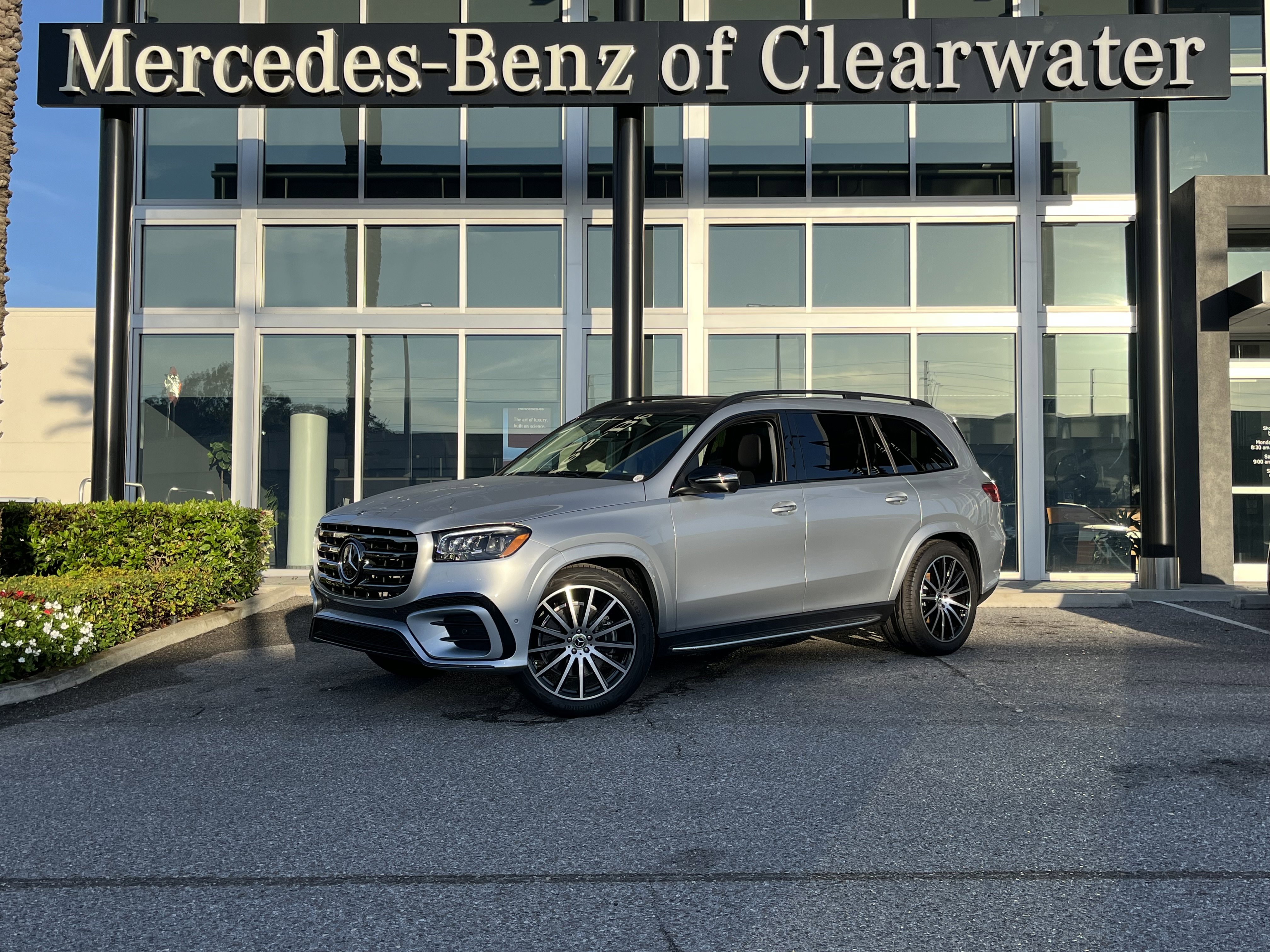 New 2026 CIRRUS SILVER Mercedes-Benz GLS 450 image 1