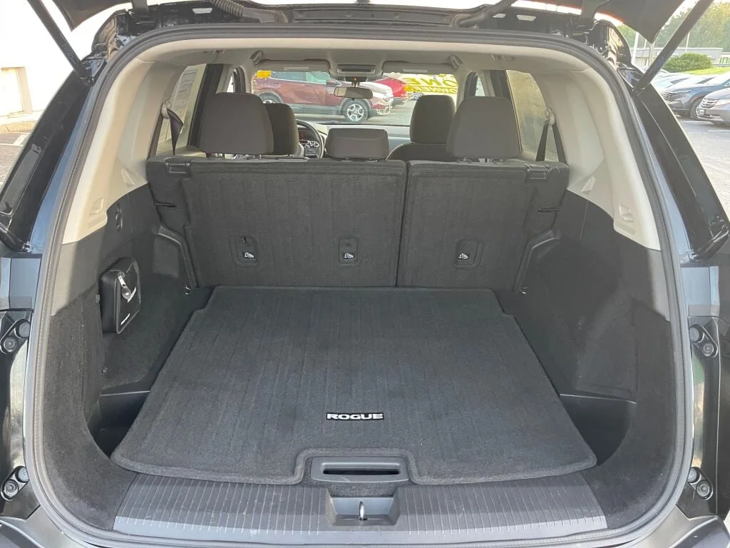 Used 2021 Super Black Nissan SV image 24