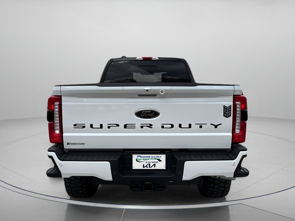 Used 2025 Star White Metallic Tri-Coat Ford Lariat image 4