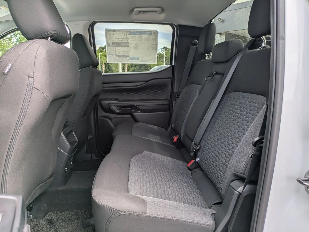 New 2026 Oxford White Ford XLT image 14