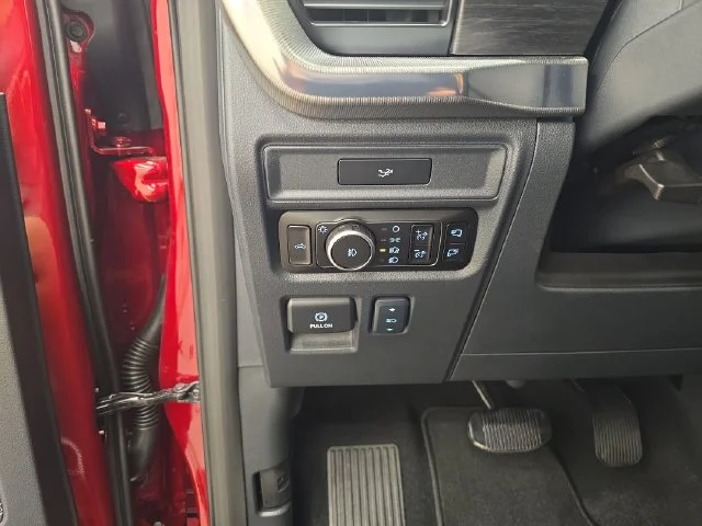 New 2026 Ruby Red Metallic Tinted Clearcoat Ford Lariat® image 39