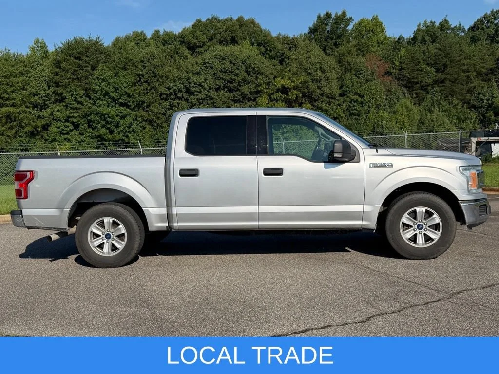 Used 2018 Silver Ford XLT image 3