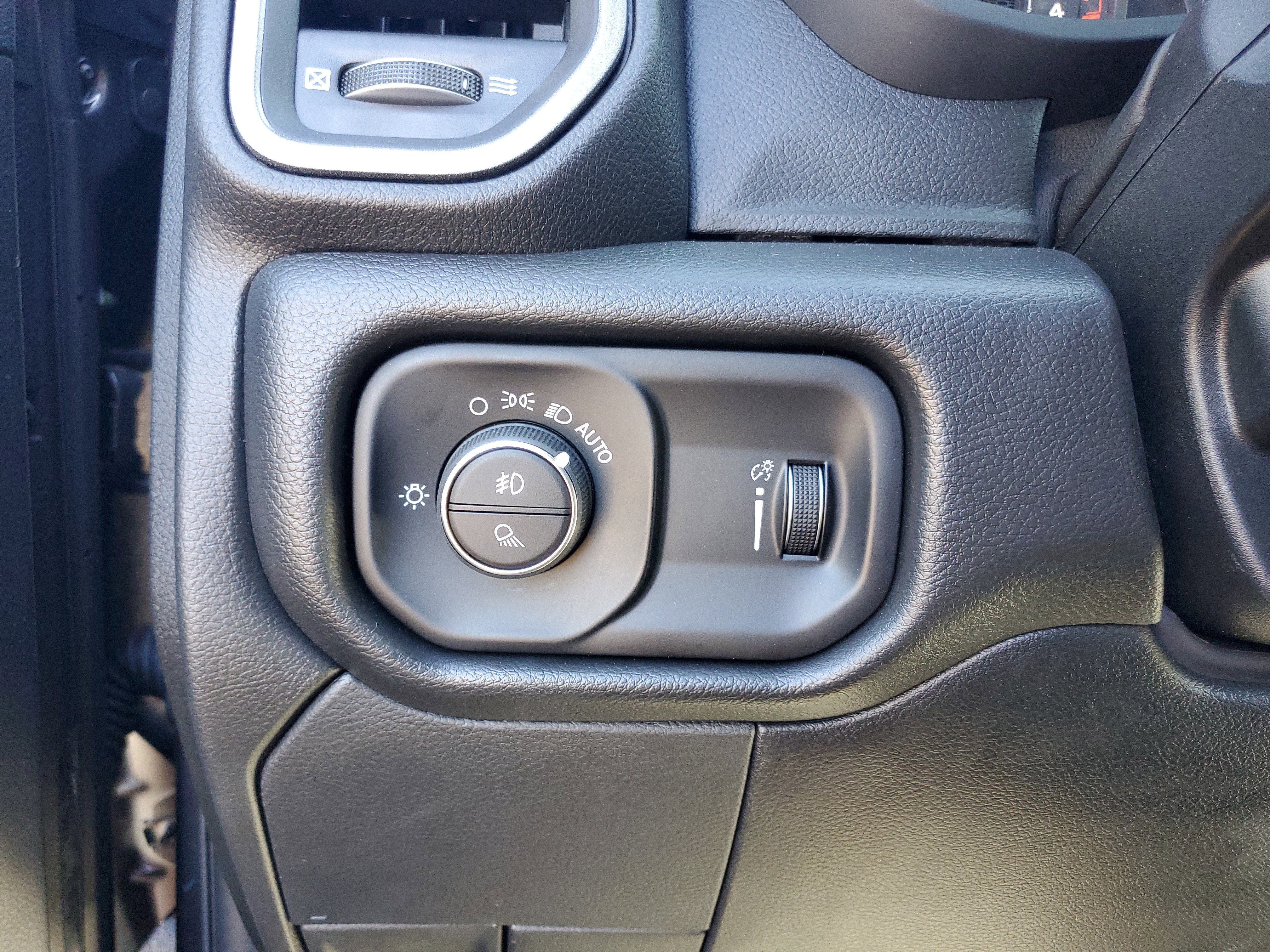2026 RAM 2500 Tradesman - Photo 24