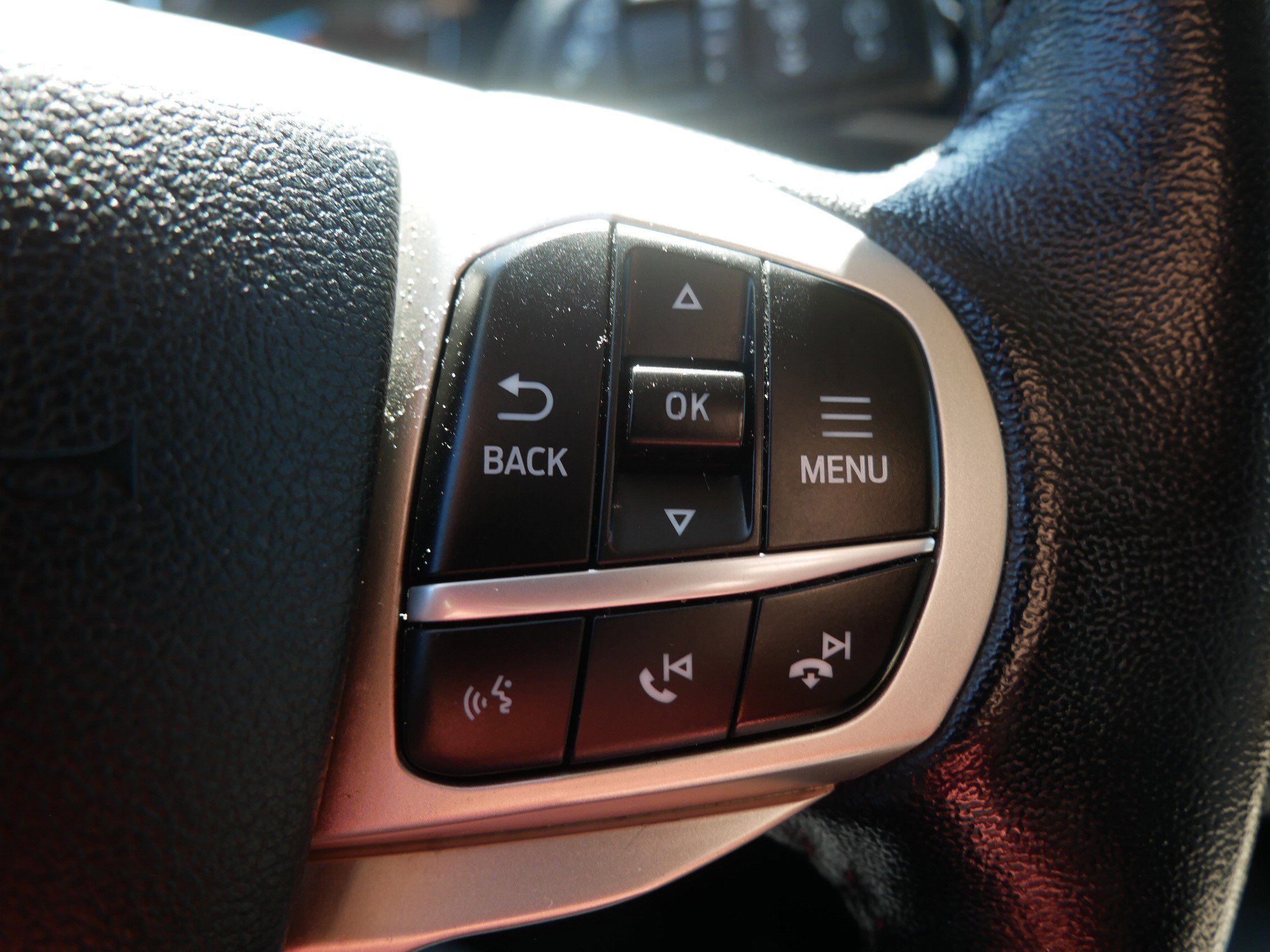 Used 2021 White Ford Limited image 26