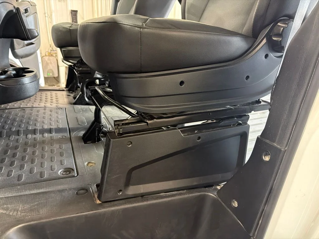 Used 2025 White Ram High Roof image 11