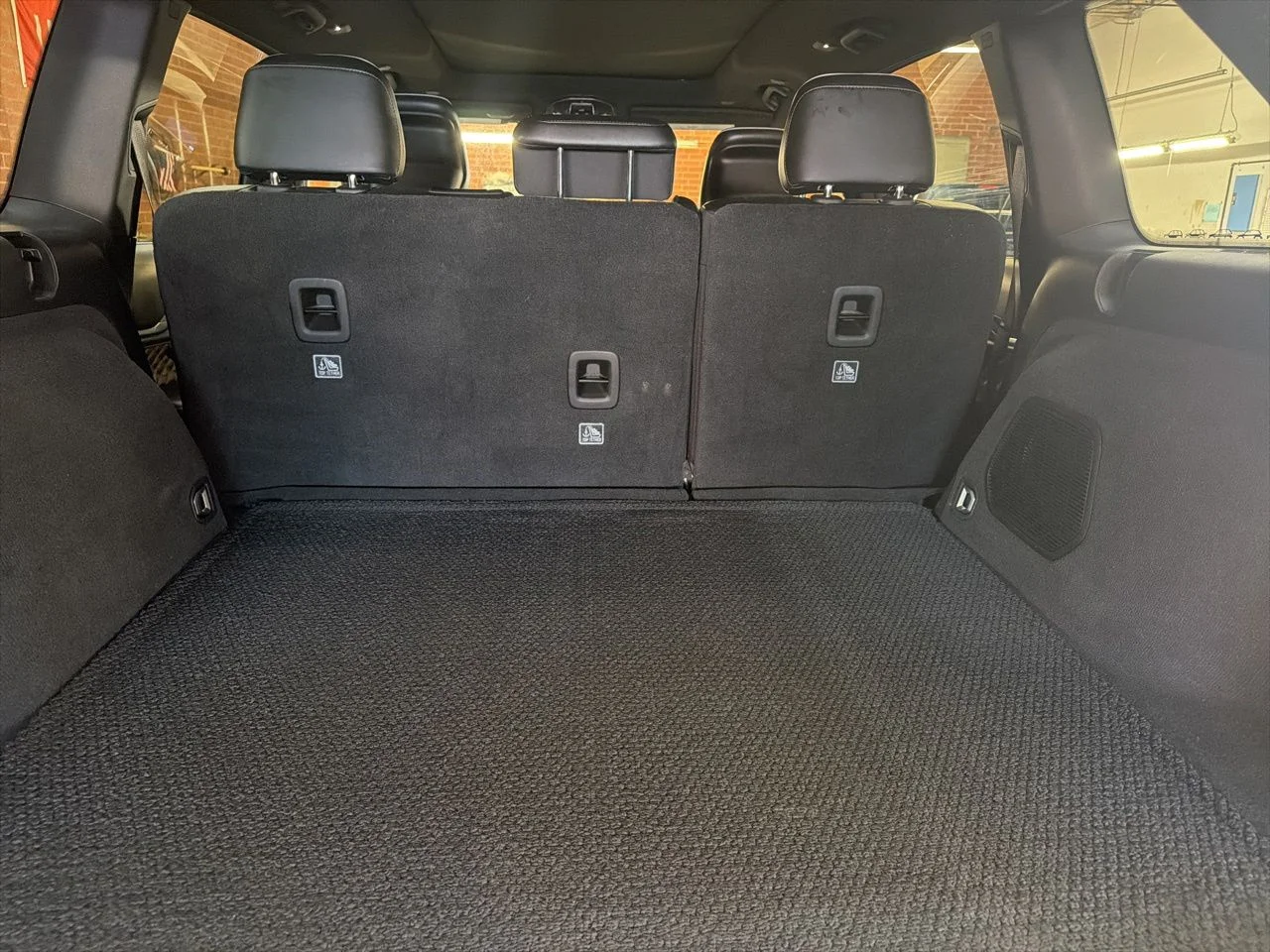 Used 2025 Diamond Black Jeep Summit image 16