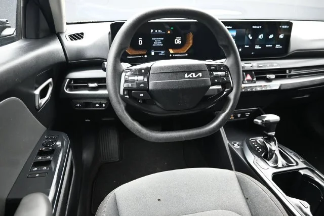 Used 2025 Blue Kia LXS image 11