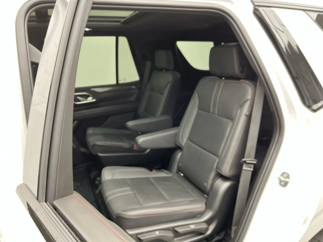 Used 2022 Summit White Chevrolet RST image 12