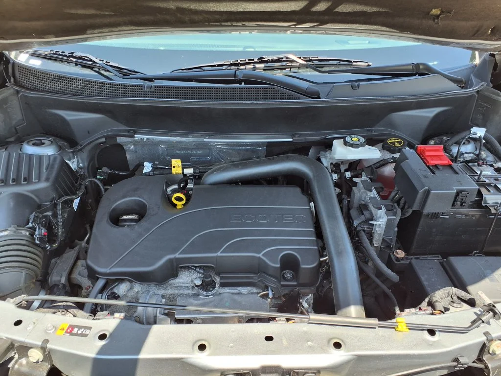 Used 2025 Gray Chevrolet LT image 33