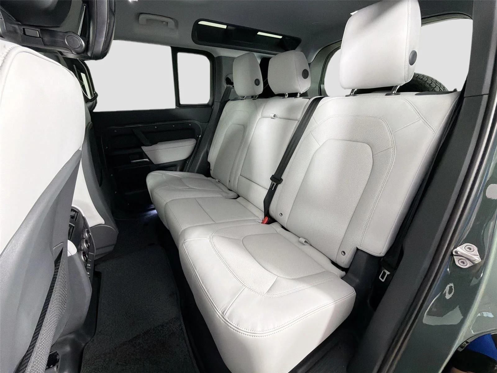New 2026 Keswick Green LAND ROVER 110 Trophy Edition Keswick P40 image 24