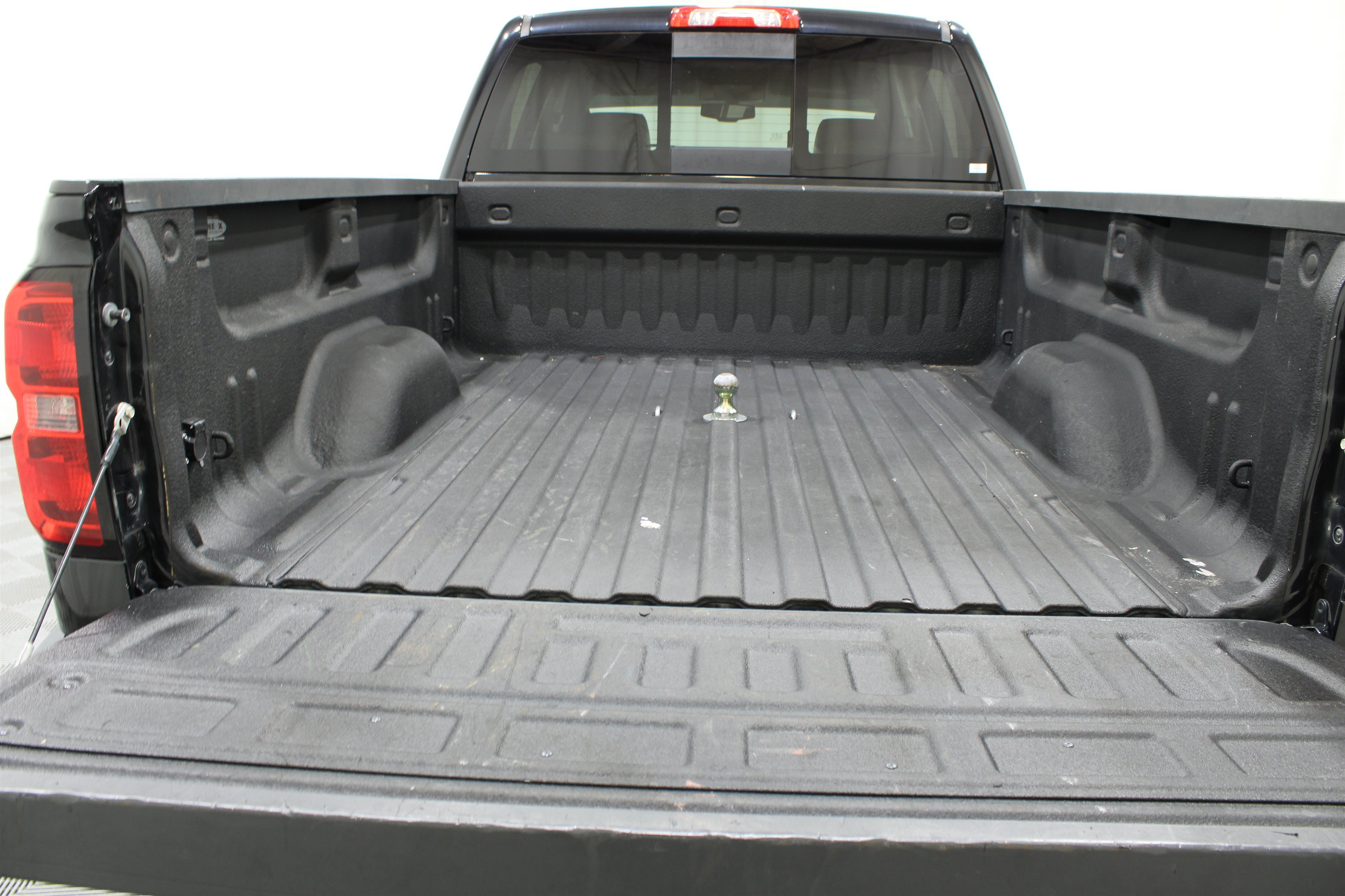 Used 2015 Black Chevrolet LTZ image 31