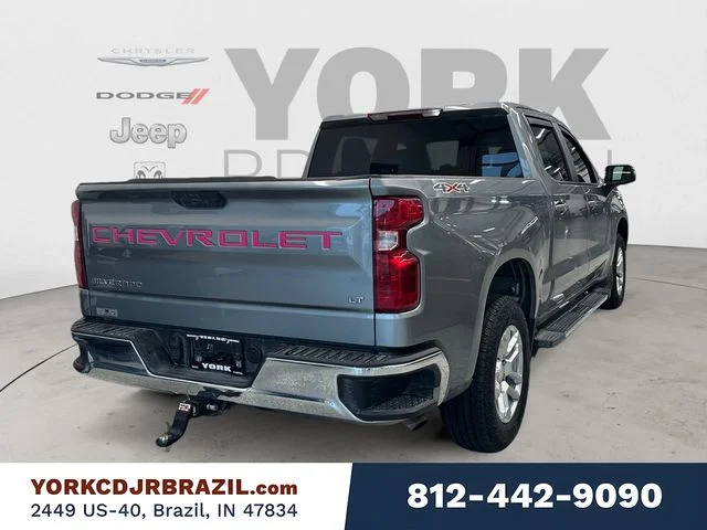 View vehicle photo 5