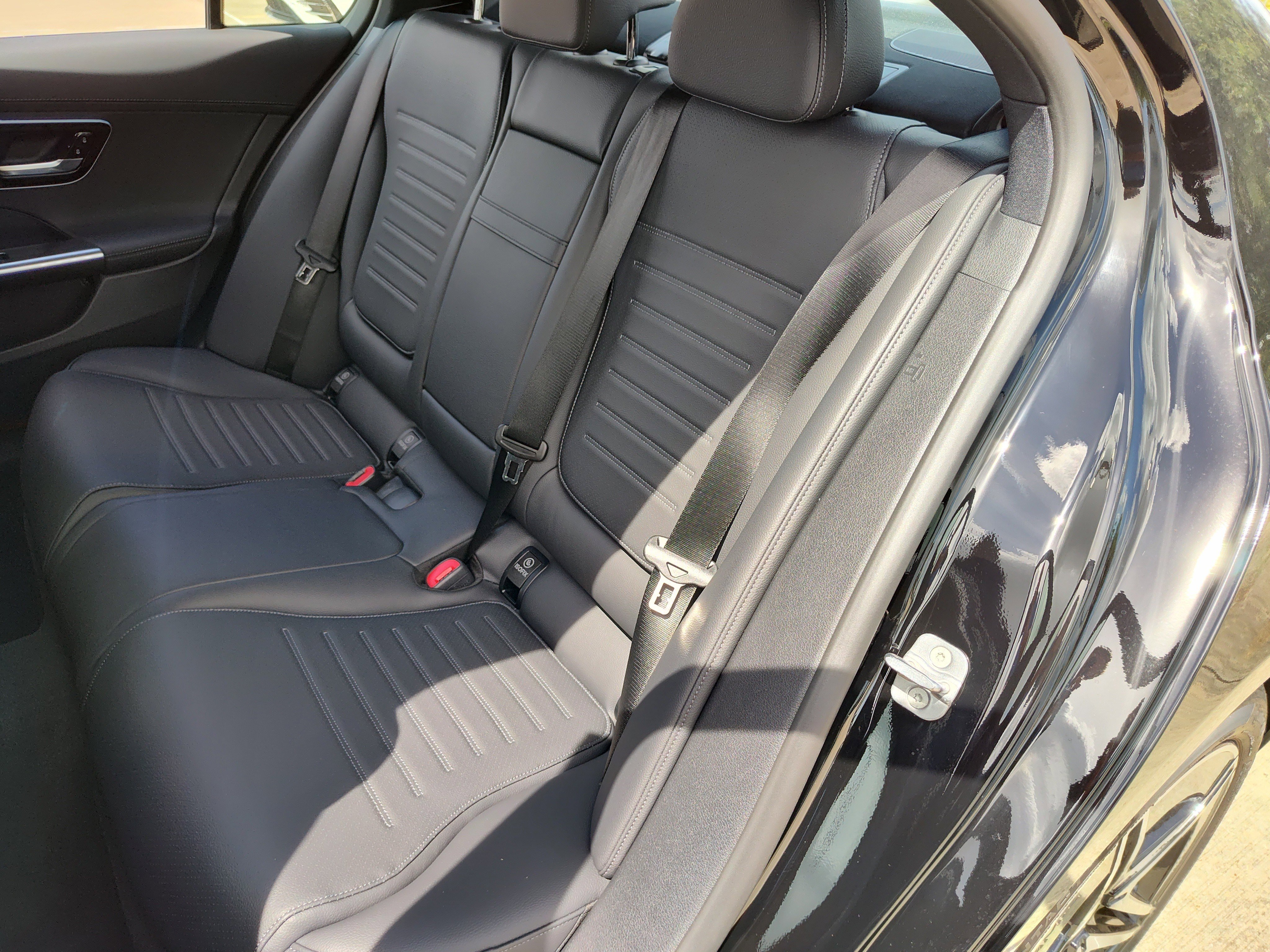 2025 Mercedes-Benz C-Class Sedan C 300 - Photo 29