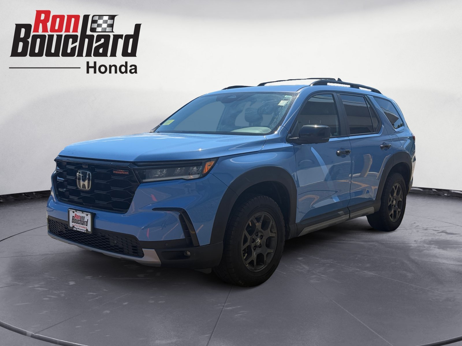 Used 2023 Diffused Sky Pearl Honda TrailSport image 5