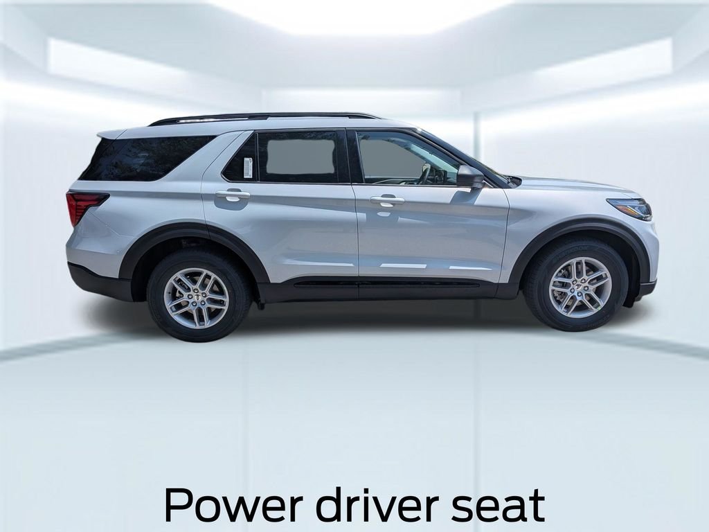 New 2026 Space White Metallic Ford Active image 9