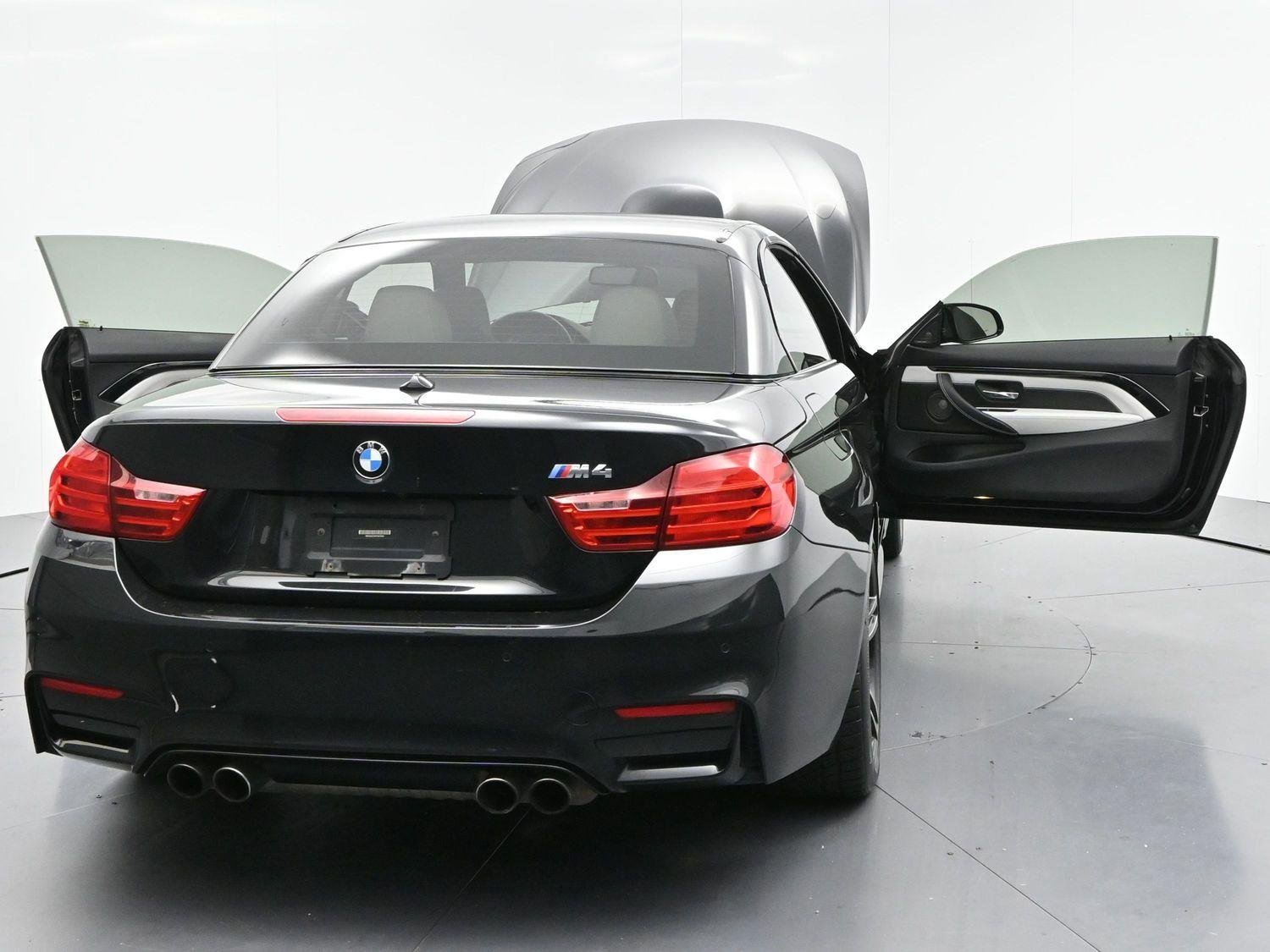 Used 2015 Black Sapphire Metallic BMW M4 image 41