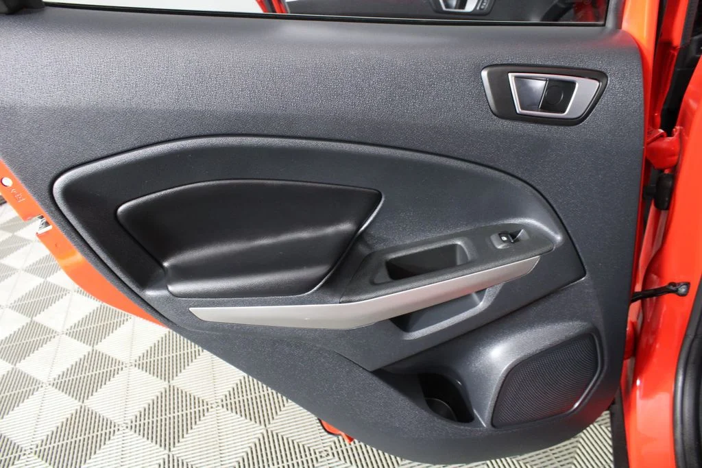 Used 2019 Race Red Ford Titanium image 12