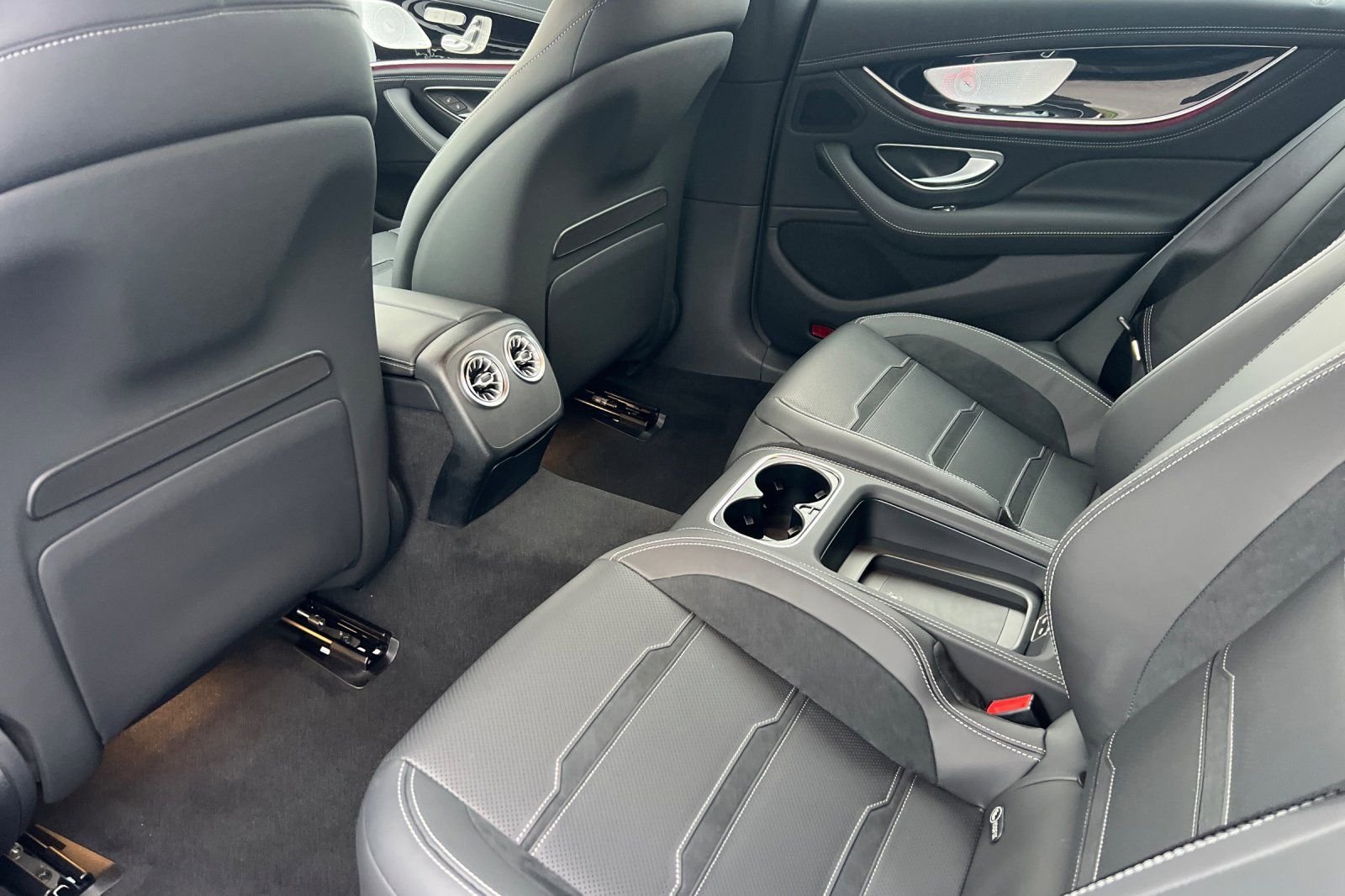 New 2026 Cirrus Silver Metallic Mercedes-Benz Base image 4
