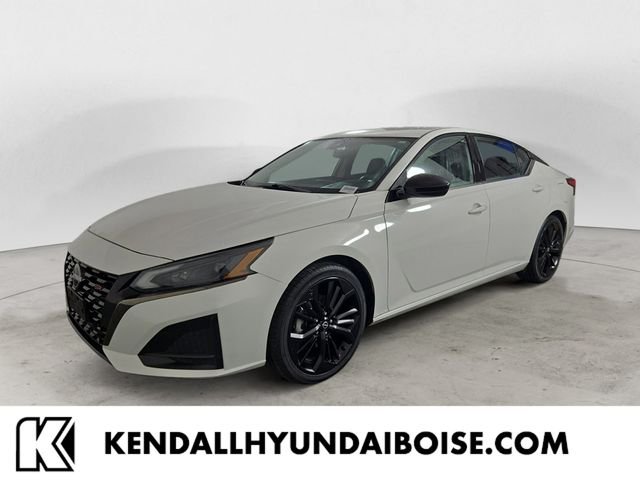 2023 Nissan Altima SR