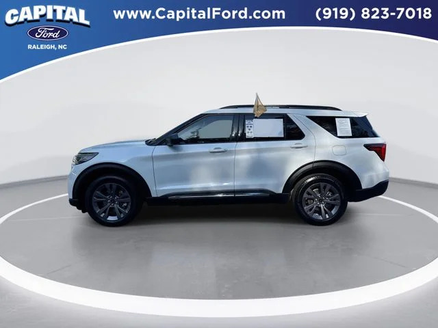 Used 2025 White Ford Active image 5