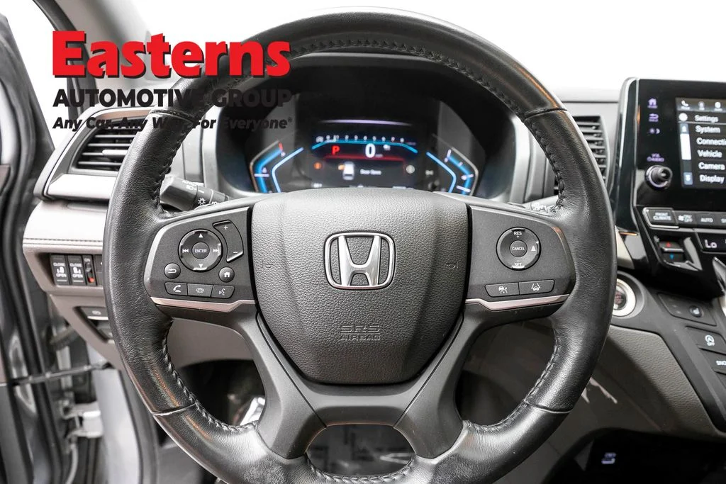 Used 2023 Silver Honda EX-L image 10