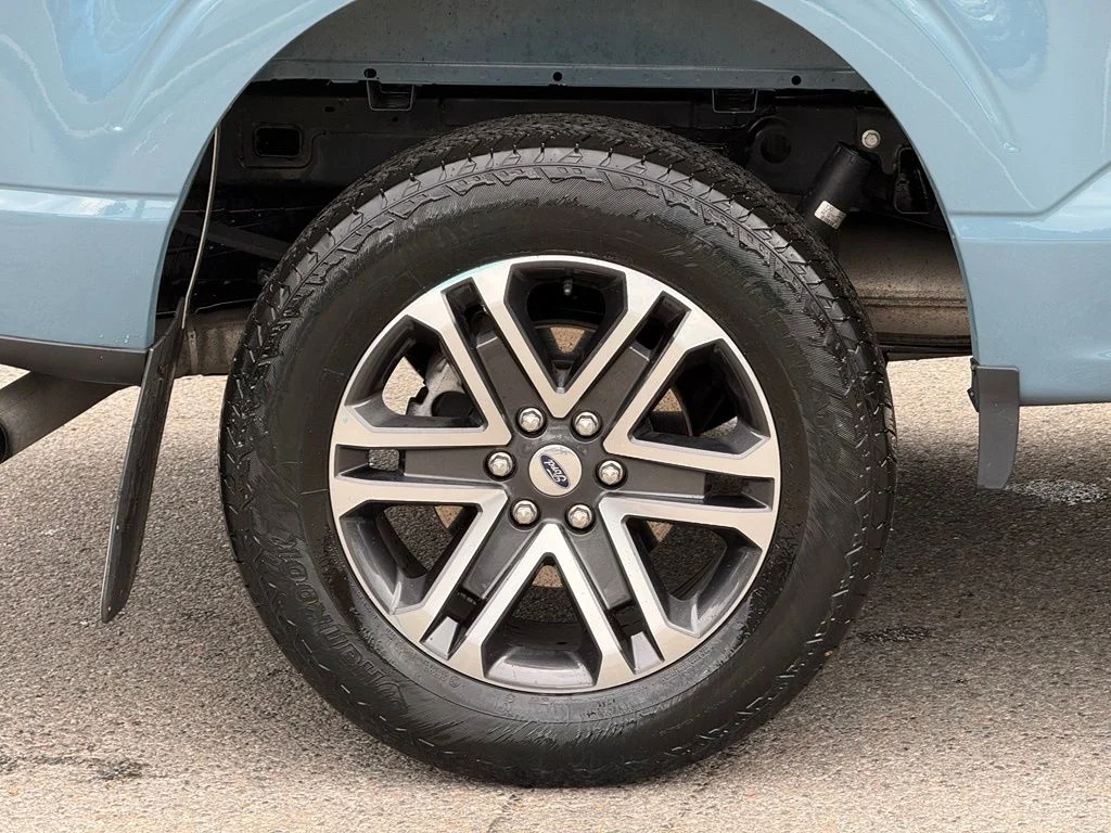 Used 2023 Blue Ford XL image 13