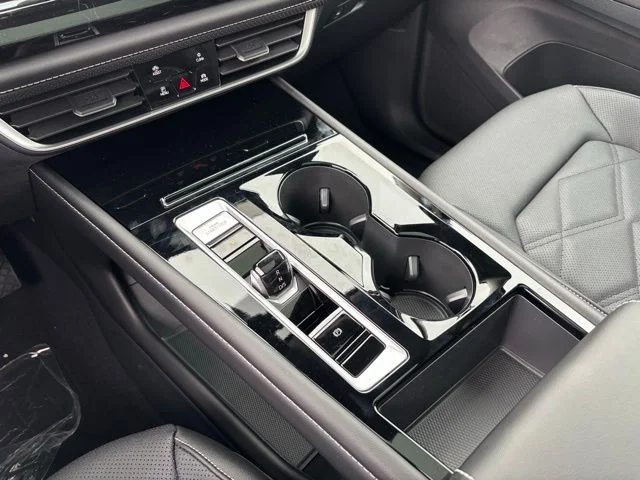 New 2026 Black Volkswagen 2.0T SE w/Technology image 13
