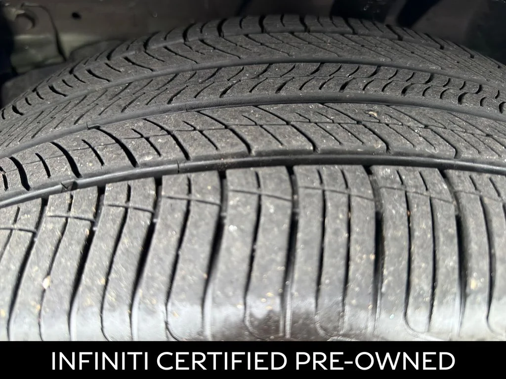 Certified Used 2026 Deep Emerald INFINITI LUXE image 16