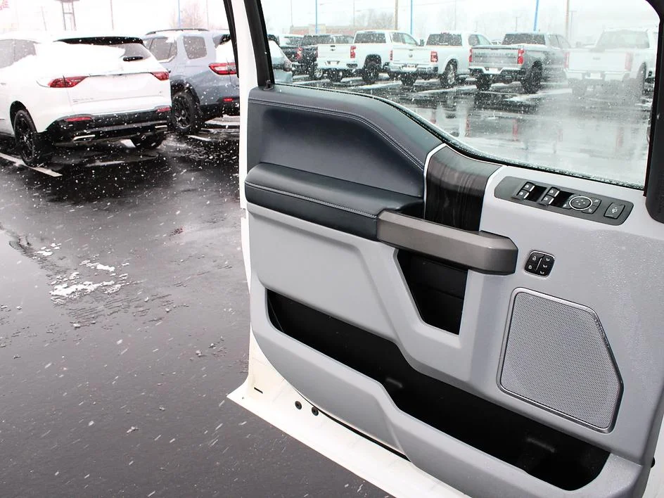 2022 Ford F-450 Super Duty Limited - Photo 33
