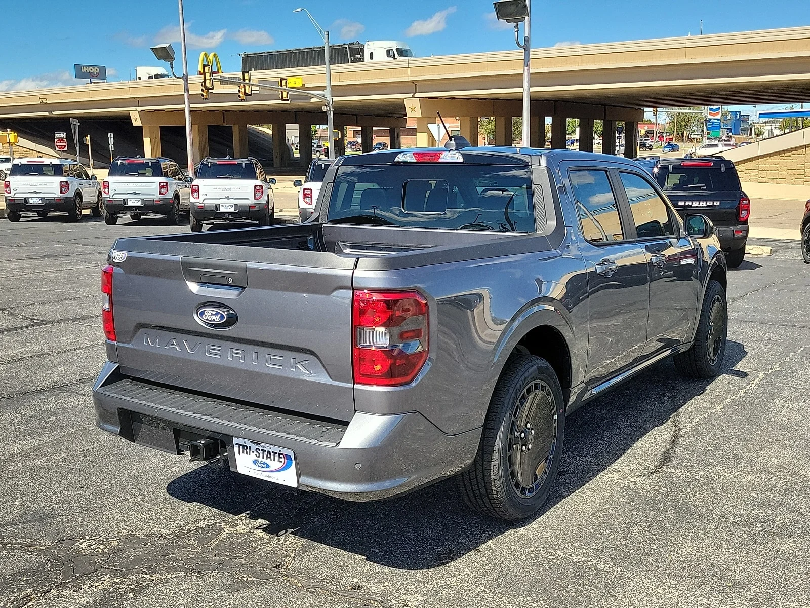 New 2026 Carbonized Gray Metallic Ford Lobo image 4