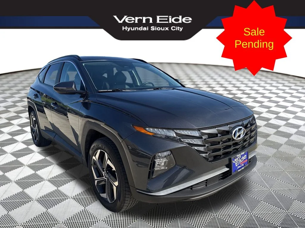 Used 2024 Gray Hyundai SEL image 7