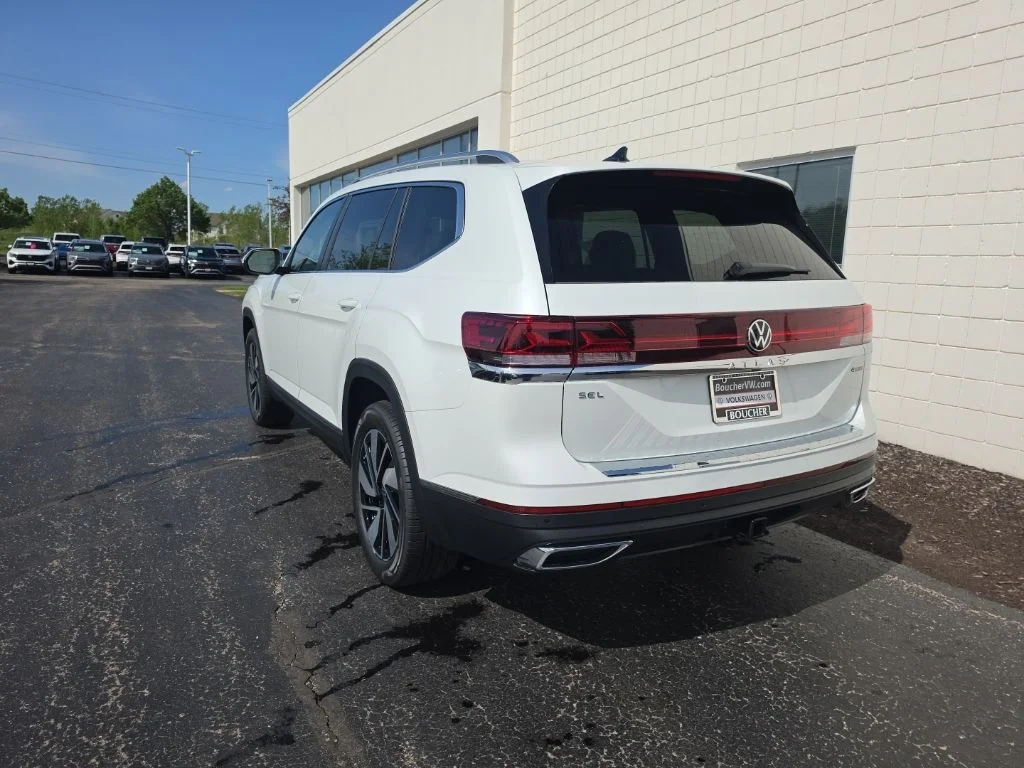 New 2026 Opal White Pearl Volkswagen 2.0T SEL image 3