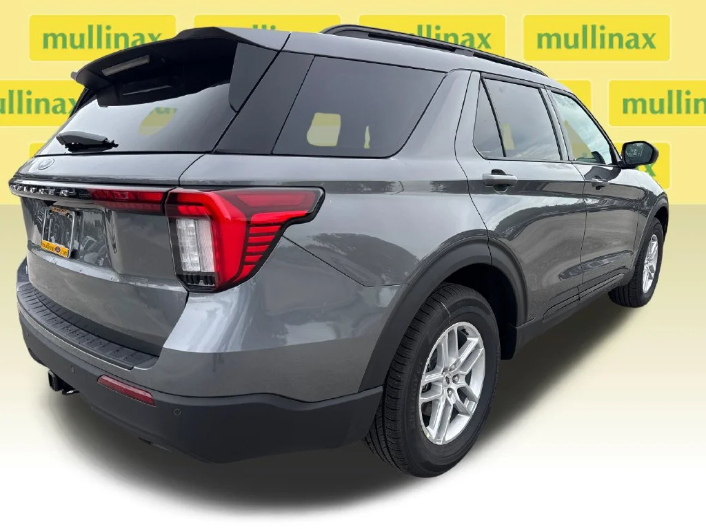 New 2026 Gray Ford Active image 15